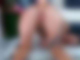 arianatattoos's Live Sex Cam Show