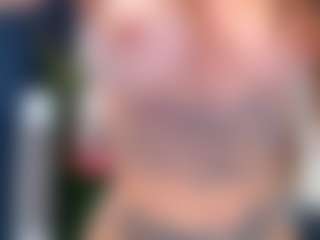 arianatattoos's Live Sex Cam Show