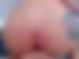Live cam show with arianatattoos - College Curvy on Camsoda