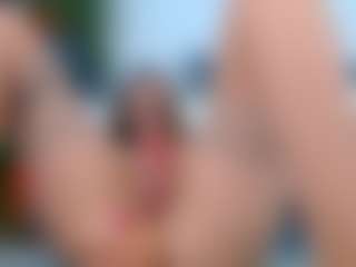 Live cam show with arianatattoos - Moaning on CamSodaAdn