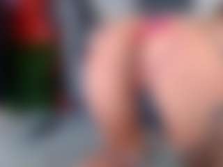 arianatattoos's Live Sex Cam Show