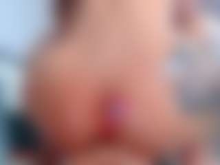 arianatattoos's Live Sex Cam Show