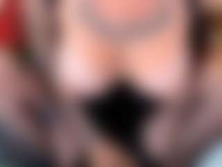 arianatattoos's Live Sex Cam Show