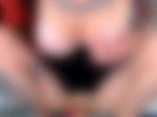 arianatattoos's Live Sex Cam Show