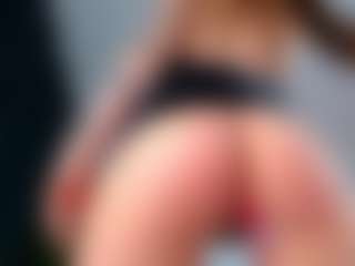 arianatattoos's Live Sex Cam Show