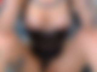 Live cam show with arianatattoos - College on https://playwithruby.com
