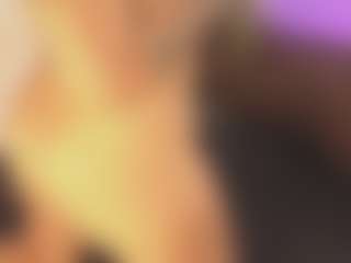 Live cam show with butterflyy1 - Living Room on Camsoda