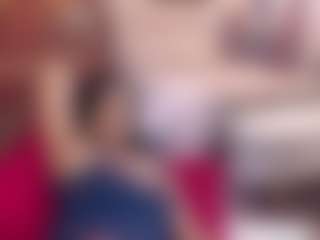 IndianFancyFace MILF webcam performer live streaming