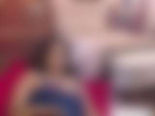 IndianFancyFace MILF webcam performer live streaming