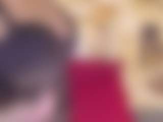 IndianFancyFace MILF webcam performer live streaming