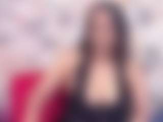 IndianFancyFace MILF webcam performer live streaming