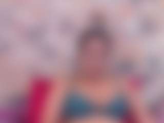 Live cam show with IndianFancyFace - Spank Mature on livesuperchat.net