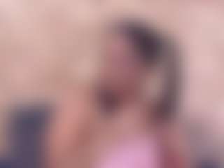 IndianFancyFace MILF webcam performer live streaming