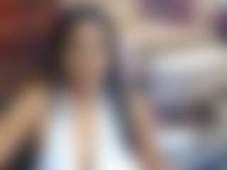 IndianFancyFace MILF webcam performer live streaming