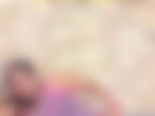 IndianFancyFace MILF webcam performer live streaming