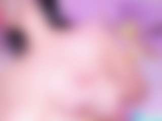 EvaaGrace MILF webcam performer live streaming