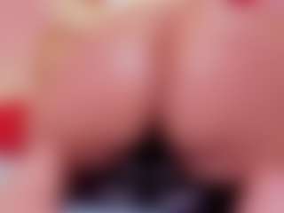 Lorena-gomezz1's Live Sex Cam Show