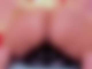 Lorena-gomezz1's Live Sex Cam Show