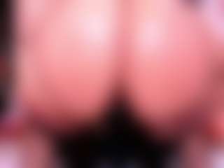 Lorena-gomezz1's Live Sex Cam Show