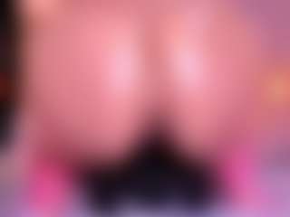 Lorena-gomezz1's Live Sex Cam Show