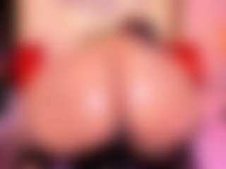 Lorena-gomezz1's Live Sex Cam Show