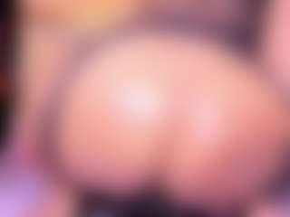Lorena-gomezz1's Live Sex Cam Show