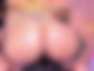 Lorena-gomezz1's Live Sex Cam Show