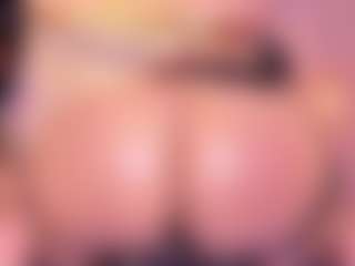 Lorena-gomezz1's Live Sex Cam Show