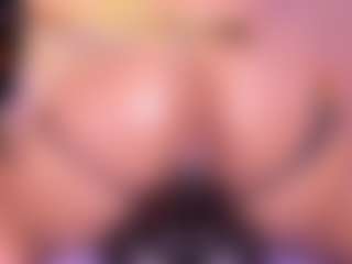 Lorena-gomezz1's Live Sex Cam Show