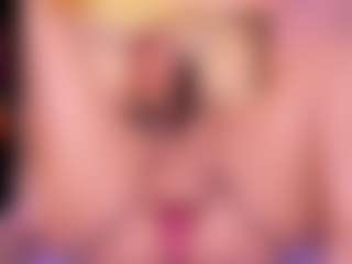 Lorena-gomezz1's Live Sex Cam Show