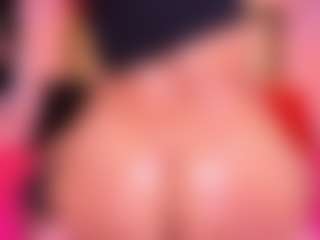 Lorena-gomezz1's Live Sex Cam Show