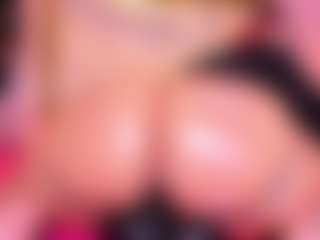 Lorena-gomezz1's Live Sex Cam Show
