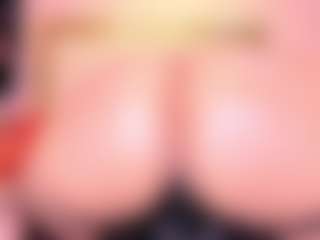 Lorena-gomezz1's Live Sex Cam Show