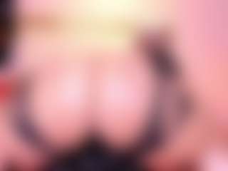Lorena-gomezz1's Live Sex Cam Show