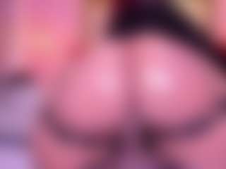 Lorena-gomezz1's Live Sex Cam Show