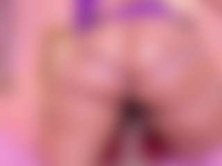Lorena-gomezz1's Live Sex Cam Show