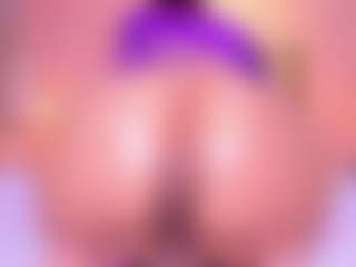 Lorena-gomezz1's Live Sex Cam Show