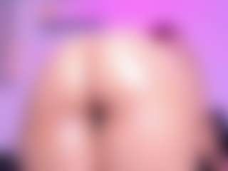 Lorena-gomezz1's Live Sex Cam Show