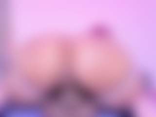 Lorena-gomezz1's Live Sex Cam Show