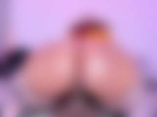 Lorena-gomezz1's Live Sex Cam Show