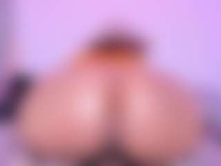 Lorena-gomezz1's Live Sex Cam Show