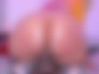 Lorena-gomezz1's Live Sex Cam Show