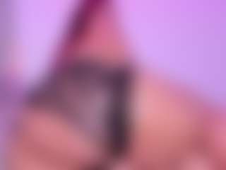 Lorena-gomezz1's Live Sex Cam Show