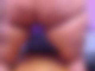 Lorena-gomezz1's Live Sex Cam Show