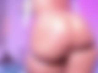 Lorena-gomezz1's Live Sex Cam Show