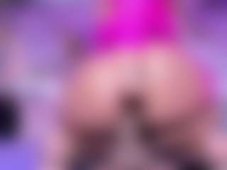 Lorena-gomezz1's Live Sex Cam Show