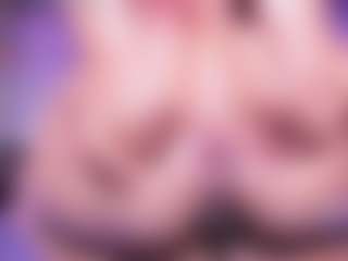 Lorena-gomezz1's Live Sex Cam Show
