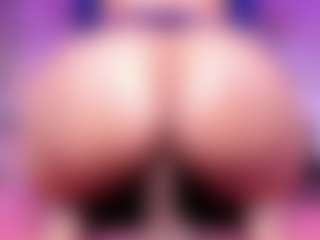 Lorena-gomezz1's Live Sex Cam Show