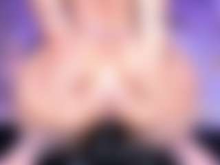 Lorena-gomezz1's Live Sex Cam Show