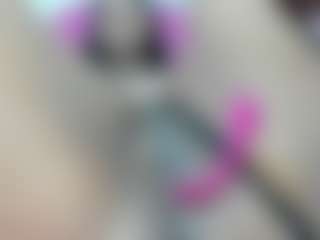 Live cam show with NATALI-KIDMAN - Flashing on live18s.com